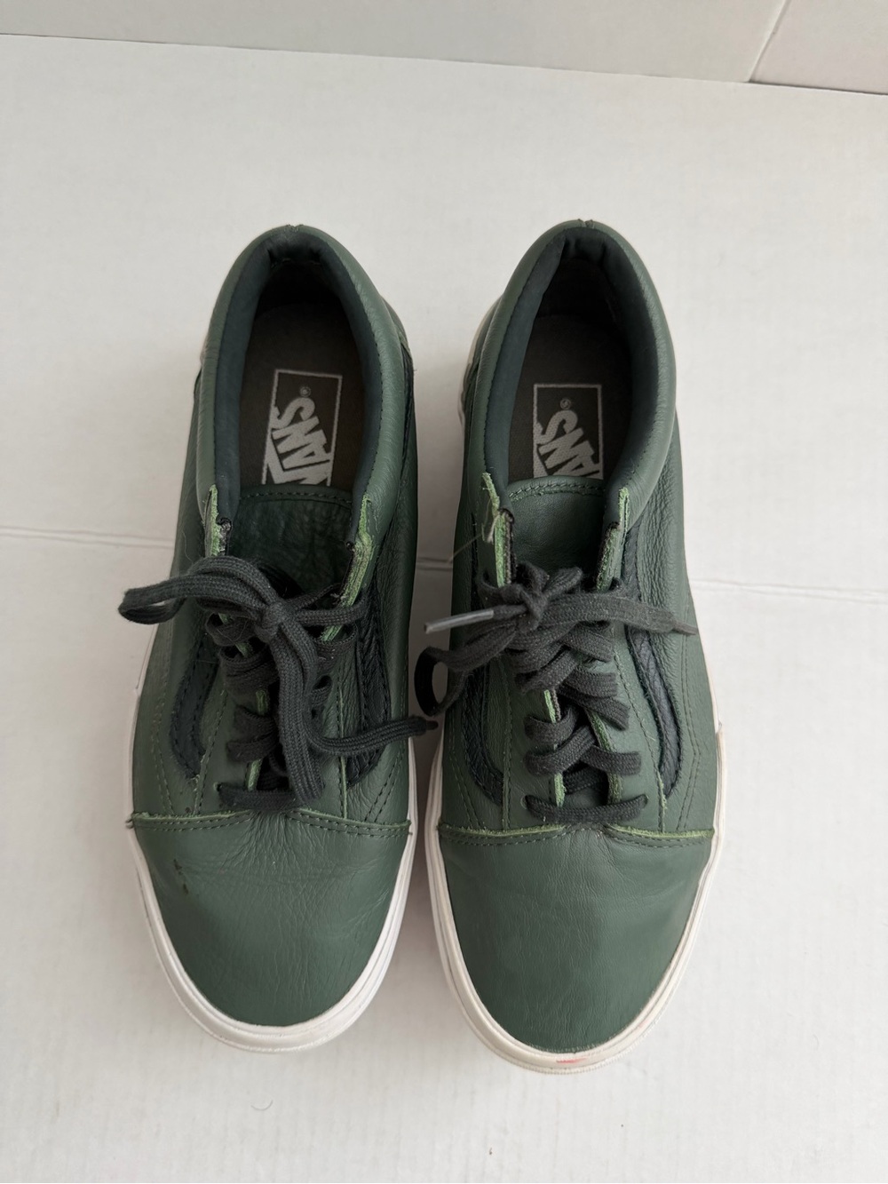 Vans Low-Top Leather Sneakers in Forest Green and Black